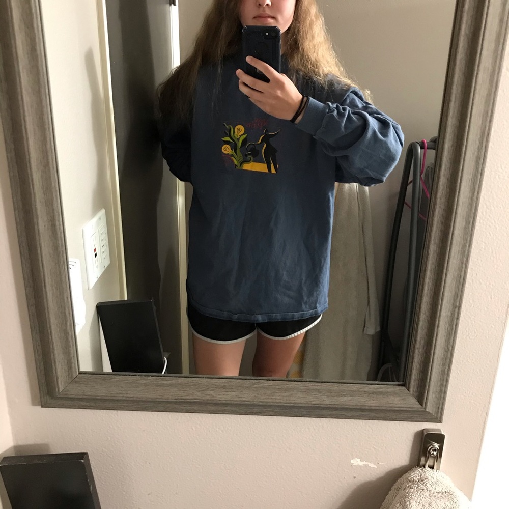 ✨3 for $15 New Paths long sleeve